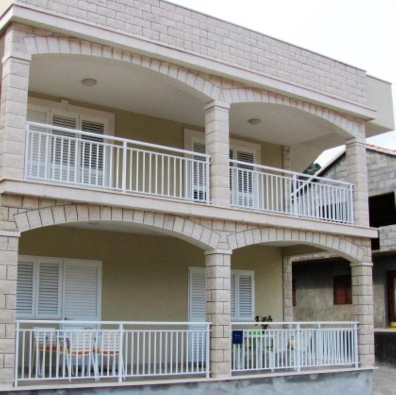 Apartments Morgen Brna Εξωτερικό φωτογραφία