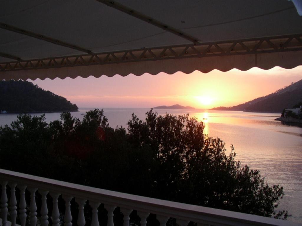Apartments Morgen Brna Εξωτερικό φωτογραφία