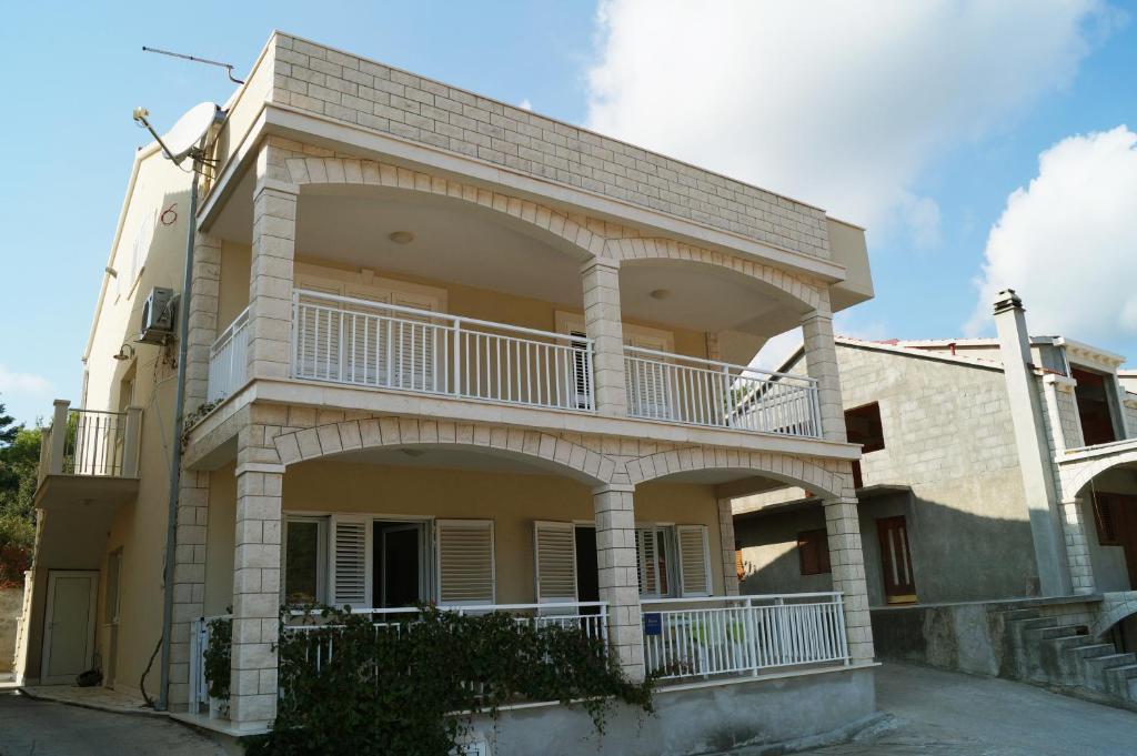 Apartments Morgen Brna Εξωτερικό φωτογραφία